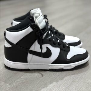Nike Panda dunks high men’s 10.5